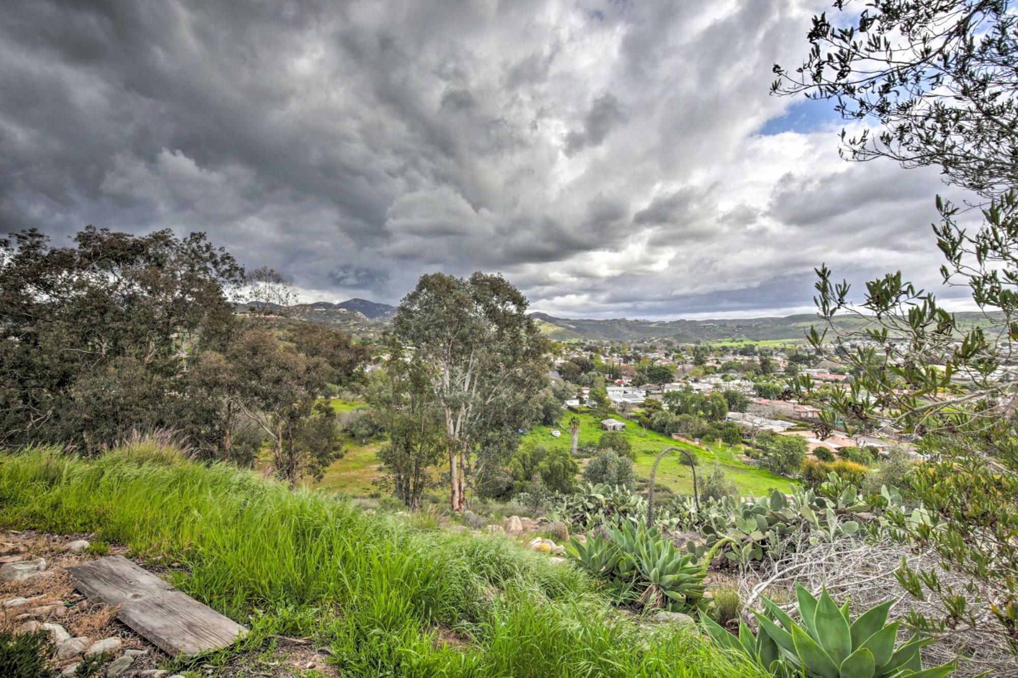 Family-Friendly Poway Home With Private Pool! Exterior photo